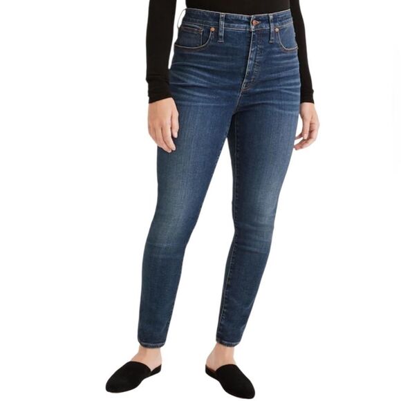 Classic Blue Women's Jeans - Picture 1 of 8
